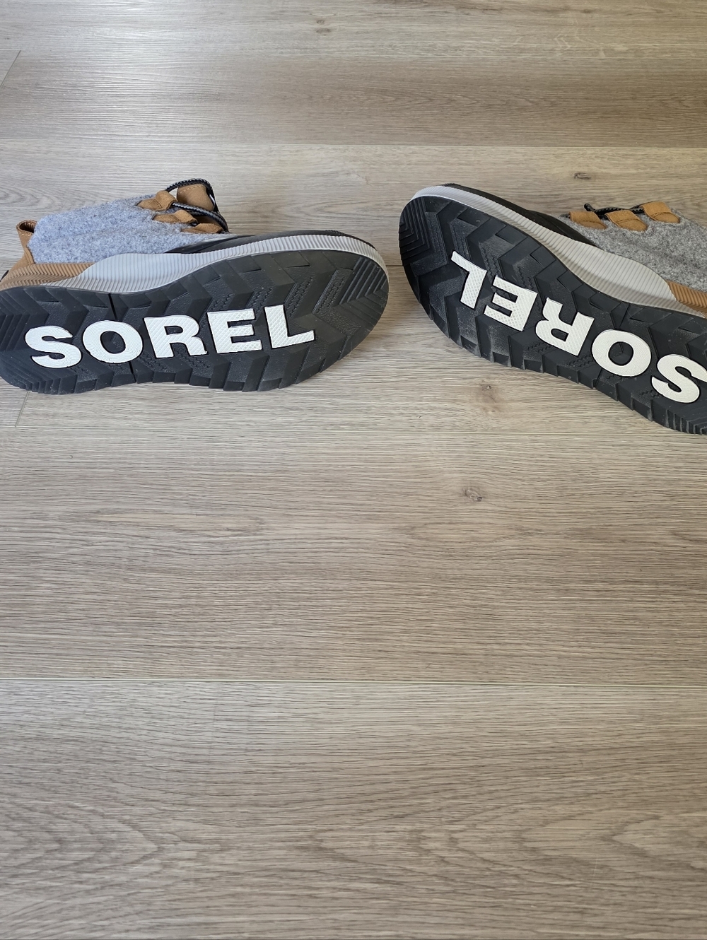 Sorel Gray Felt and Tan Leather Lace-Up Boots